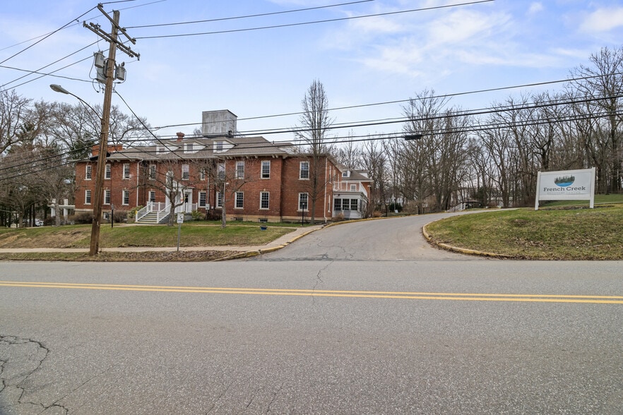 535 Williamson Rd, Meadville, PA for sale - Building Photo - Image 2 of 45