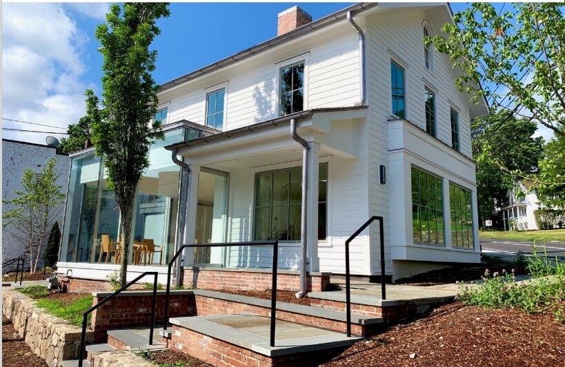 2 Riverside Ave, Westport, CT à vendre - Photo principale - Image 1 de 1