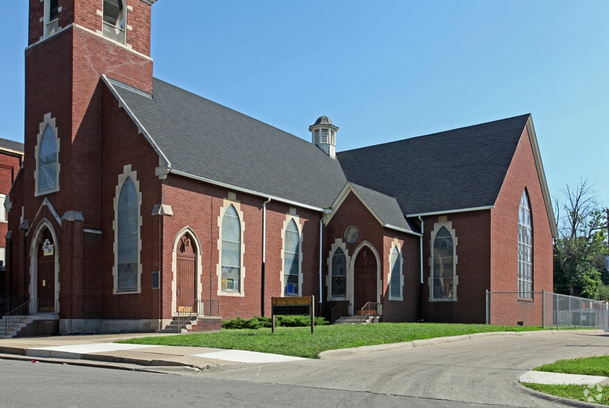 1444 McKinstry St, Detroit, MI for sale - Building Photo - Image 2 of 9