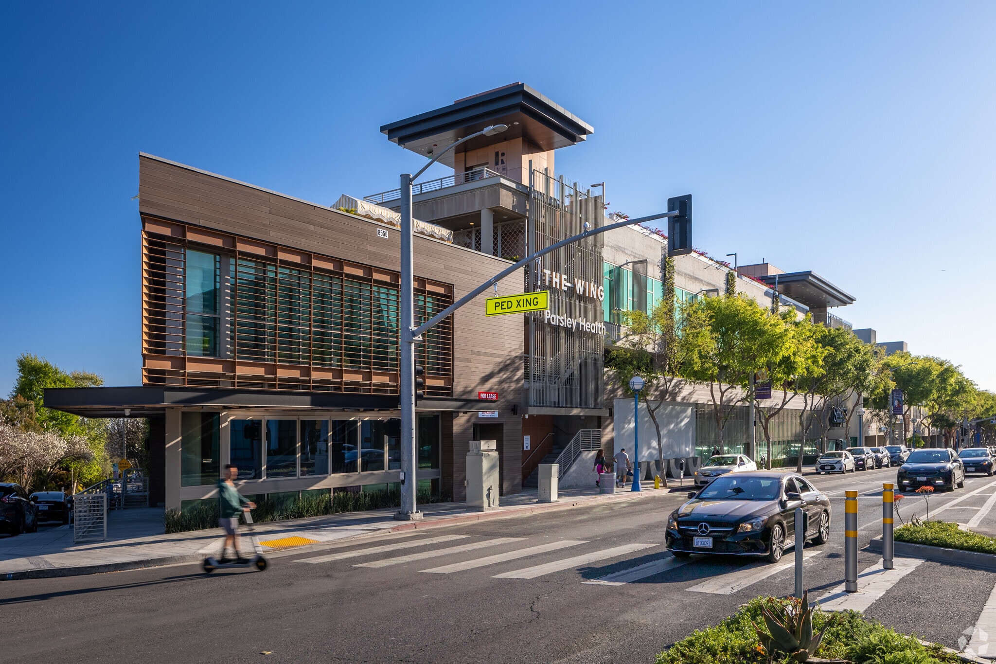 8550 Santa Monica Blvd, West Hollywood, CA for lease Primary Photo- Image 1 of 56