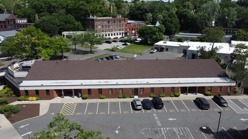 505-583 E Columbus Ave, Springfield, MA for lease - Building Photo - Image 1 of 3
