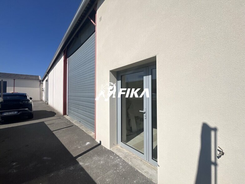 Flex in Colomiers for lease - Building Photo - Image 1 of 5
