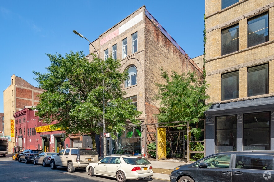 73 Washington Ave, Brooklyn, NY for lease - Primary Photo - Image 2 of 16