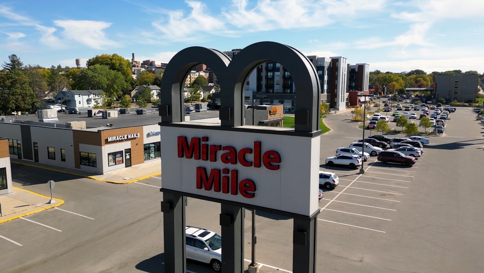 122 17th Ave NW, Rochester, MN for lease - Building Photo - Image 2 of 5