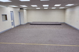 2921-2937 Gibbon Rd, Charlotte, NC for lease Interior Photo- Image 1 of 7