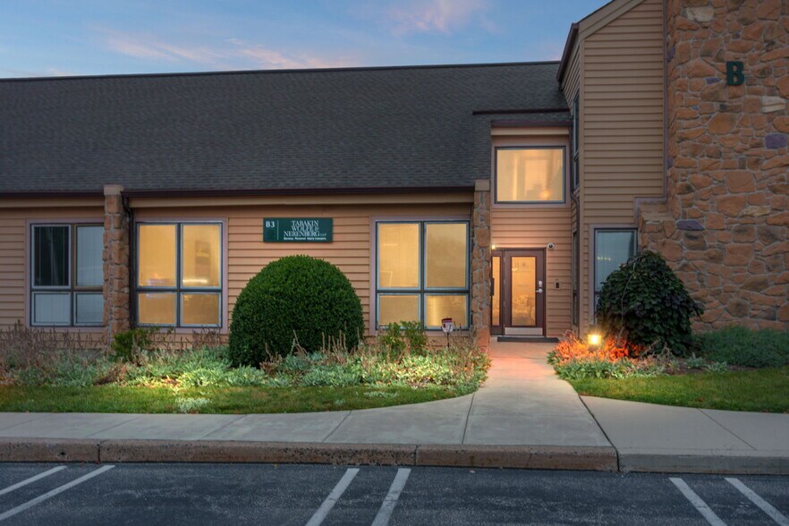 1000 Germantown Pike, Plymouth Meeting, PA à vendre - Photo du bâtiment - Image 2 de 46