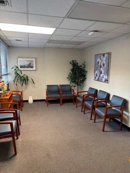 290 Central Ave, Lawrence, NY à louer - Photo du bâtiment - Image 2 de 12