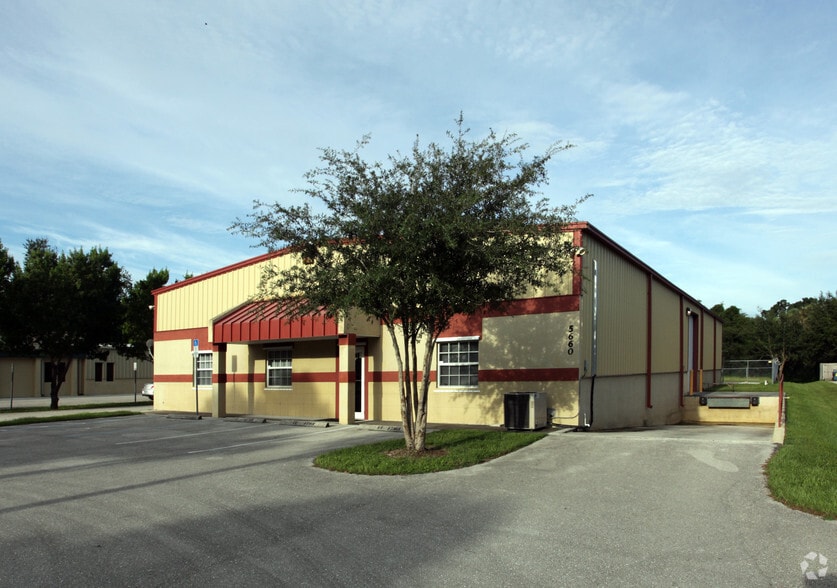 5660 Zip Dr, Fort Myers, FL for lease - Building Photo - Image 3 of 6