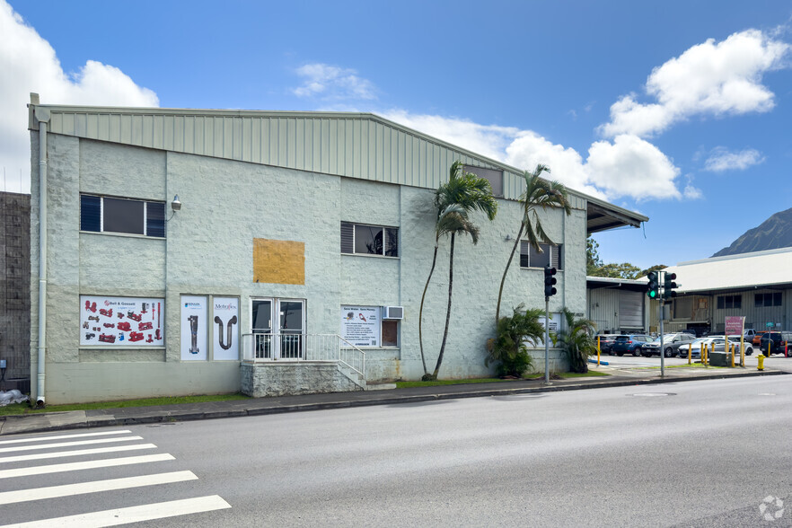 46-174 Kahuhipa St, Kaneohe, HI à louer - Photo du bâtiment - Image 2 de 4