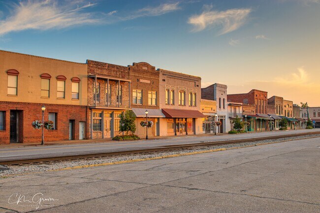 More details for 117 Saint Joseph Ave, Brewton, AL - Retail for Sale