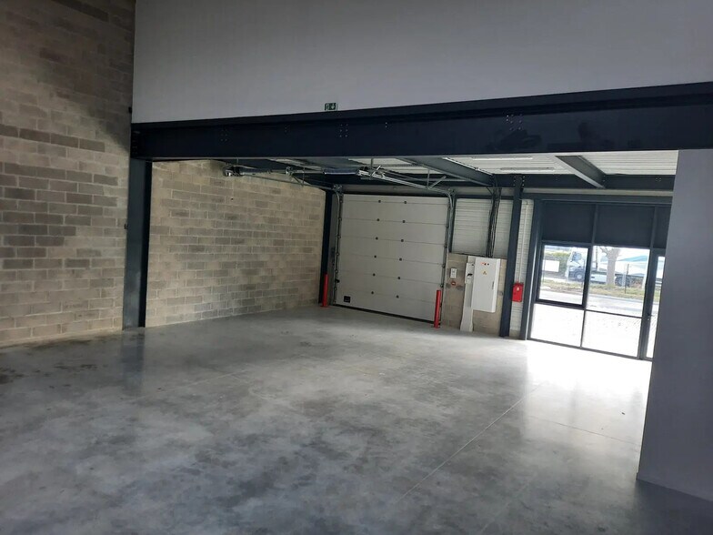 Flex dans Bondoufle à louer - Photo du bâtiment - Image 3 de 5