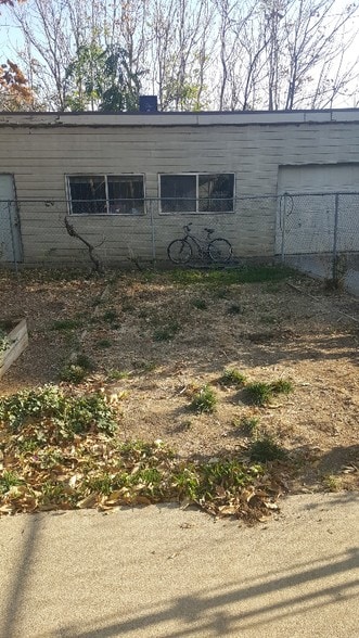 123 W 22nd St, Chico, CA for sale - Building Photo - Image 2 of 6