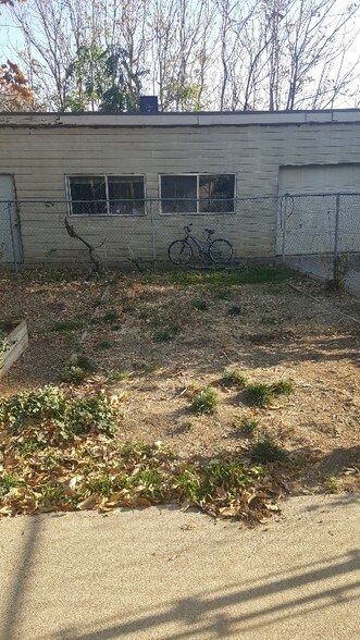 123 W 22nd St, Chico, CA à vendre - Photo du bâtiment - Image 2 de 6