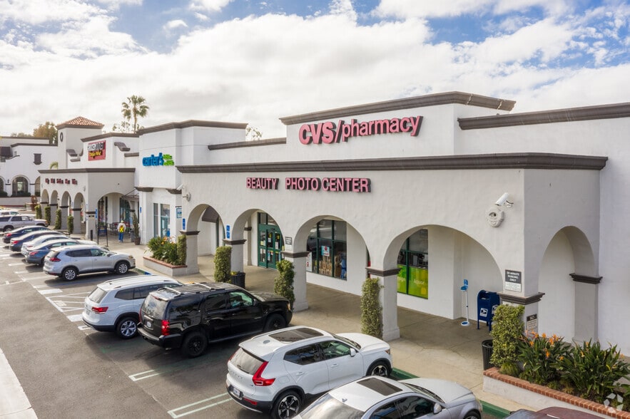 1835 Newport Blvd, Costa Mesa, CA à vendre - Photo du bâtiment - Image 3 de 10