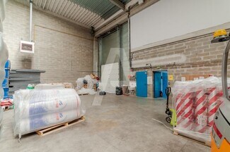 Plus de détails pour 128 Bis Avenue Jean Jaurès, Ivry-sur-Seine - Local d'activités à louer