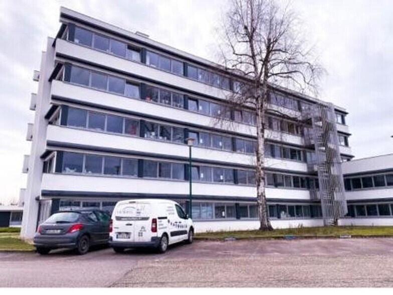 Bureau dans Sotteville-lès-Rouen à louer - Photo du bâtiment - Image 1 de 2