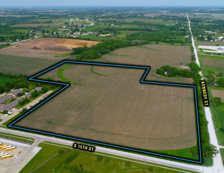 01 S 15th St., Indianola, IA à vendre - Photo du bâtiment - Image 2 de 23