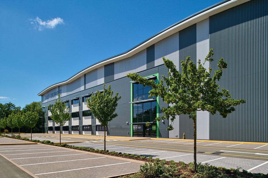 St Georges Way, Nuneaton for lease - Building Photo - Image 3 of 8