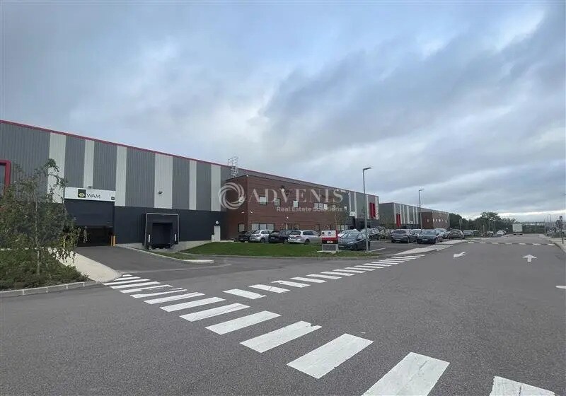 Industriel dans Le Thillay à louer - Photo du bâtiment - Image 2 de 12
