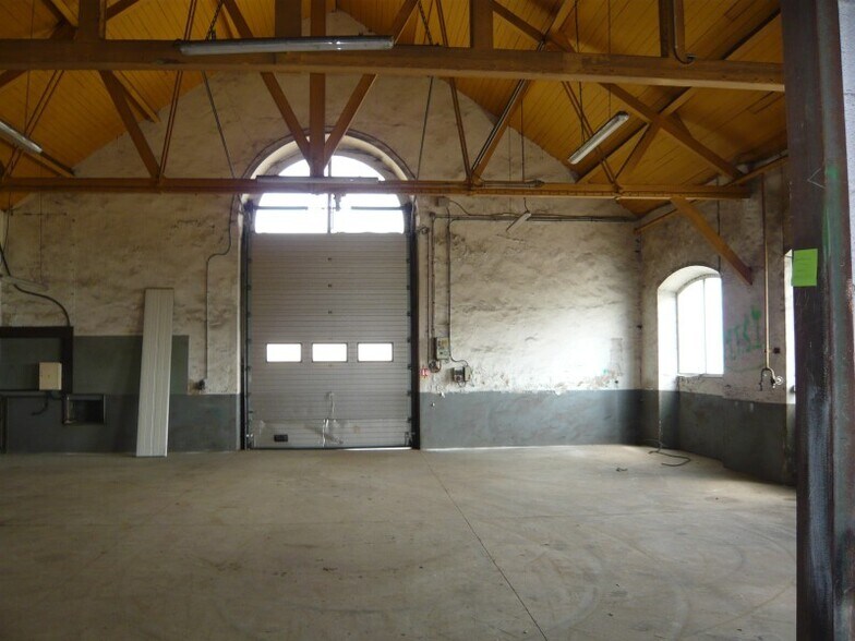 Flex in Tancarville for lease - Interior Photo - Image 1 of 3