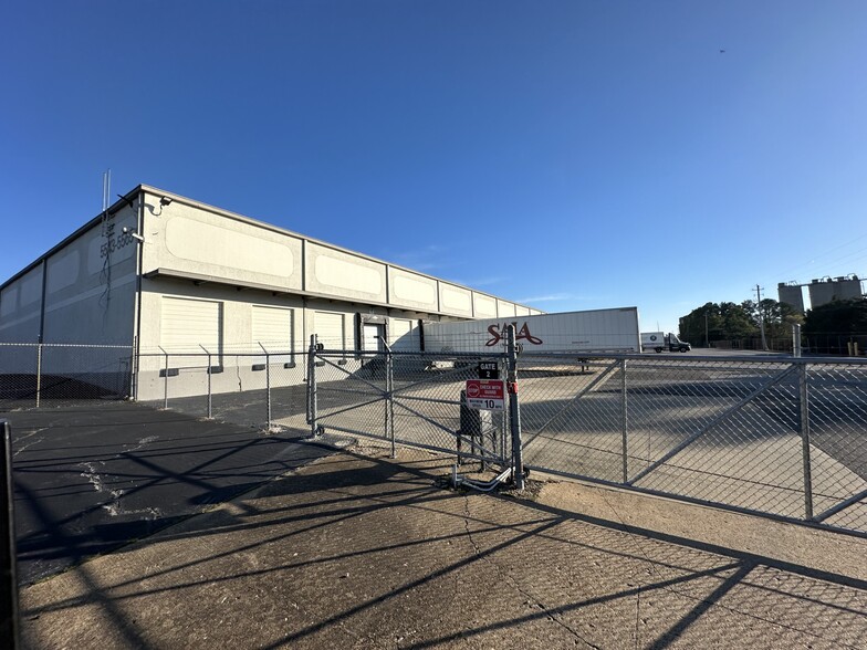 5543 E Raines Rd, Memphis, TN for lease - Building Photo - Image 2 of 4
