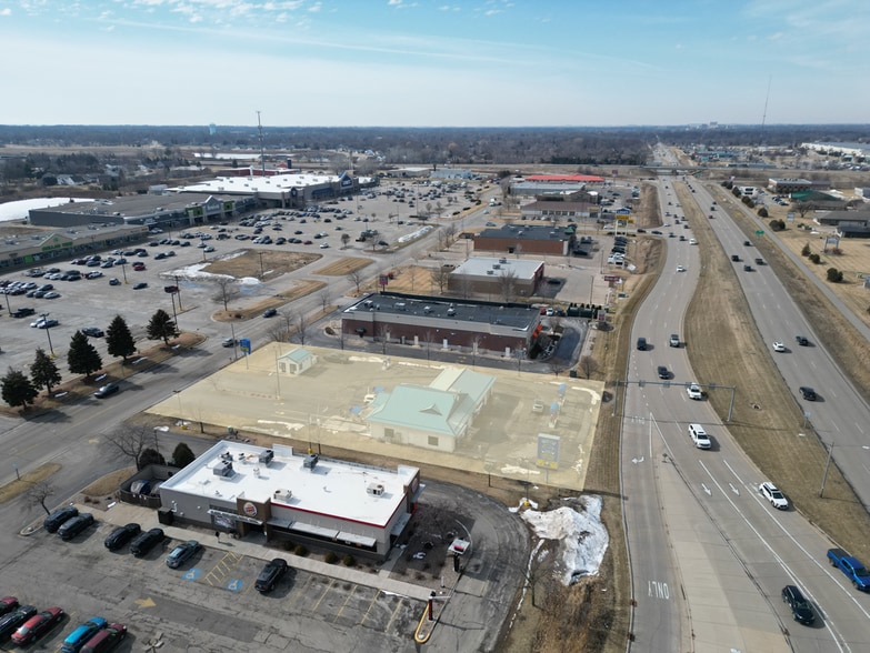 W3176 Van Roy Rd, Appleton, WI for sale - Building Photo - Image 3 of 4