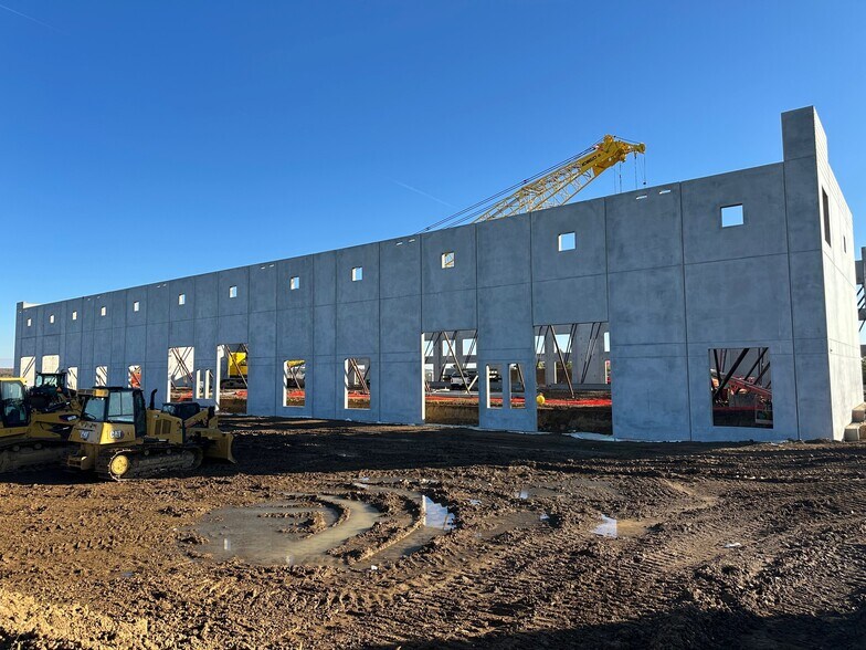 6001 Thornton Ave, Des Moines, IA à vendre - Photo du bâtiment - Image 2 de 5