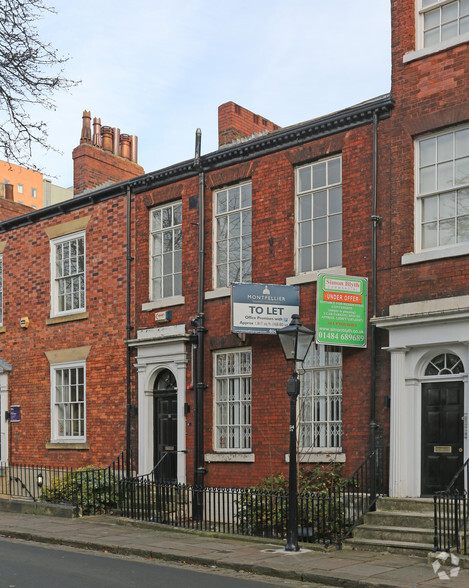 15-18 Queen Sq, Leeds for lease - Building Photo - Image 1 of 3