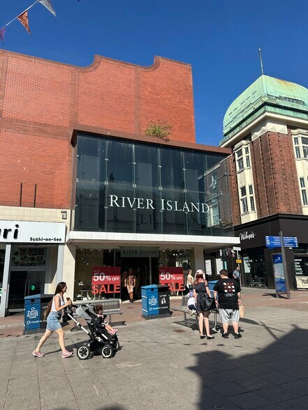 117 High St, Southend On Sea à louer - Photo du bâtiment - Image 2 de 2