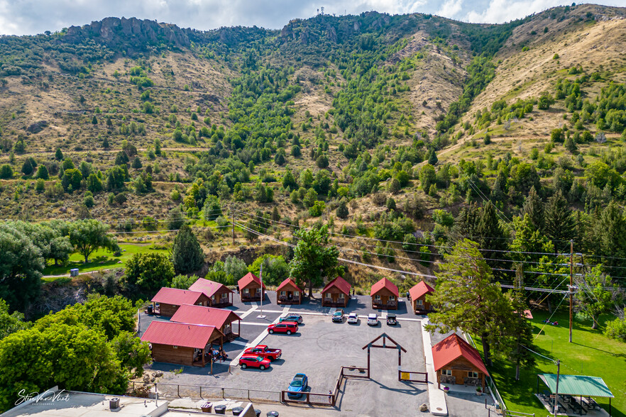 100 Bristol Park Ln, Lava Hot Springs, ID à vendre - Photo du bâtiment - Image 1 de 1