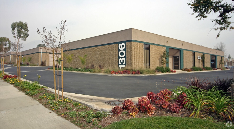 1306 N Benson Ave, Upland, CA for lease - Building Photo - Image 2 of 2