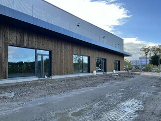 Plus de détails pour Commerce de détail à vendre