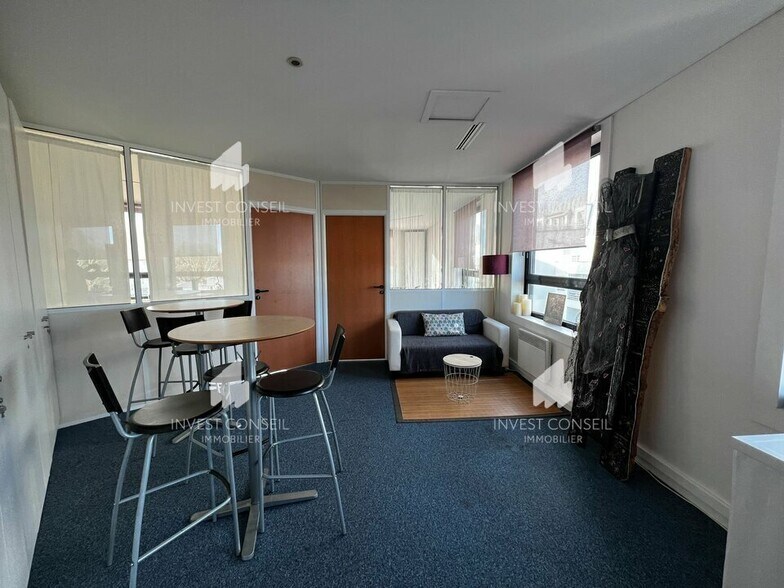 3 Allée Hector Berlioz, Franconville for sale - Interior Photo - Image 2 of 13