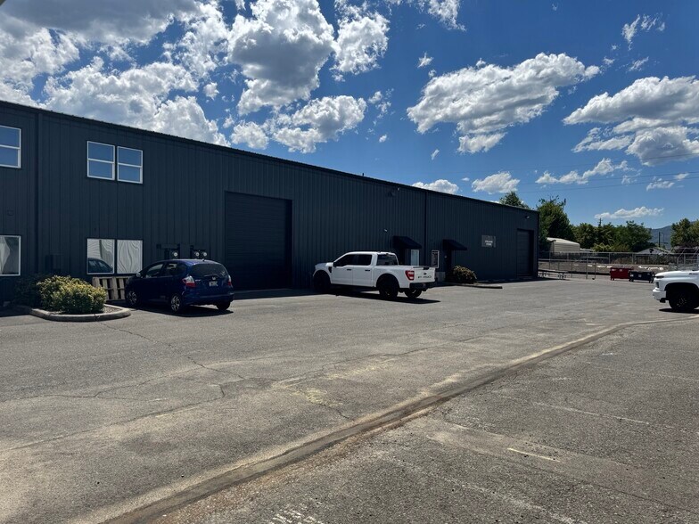 1209 Stowe Ave, Medford, OR for lease - Building Photo - Image 2 of 12