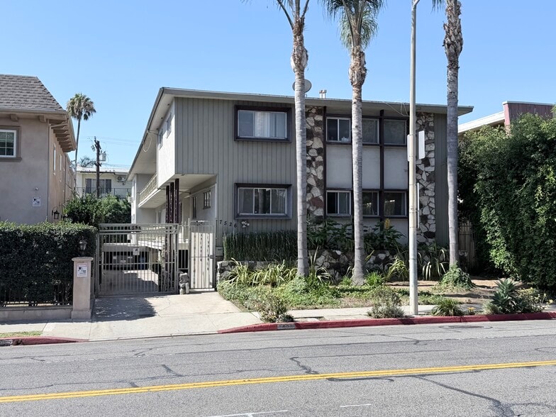 7526 Fountain Ave, West Hollywood, CA à vendre - Photo principale - Image 1 de 8