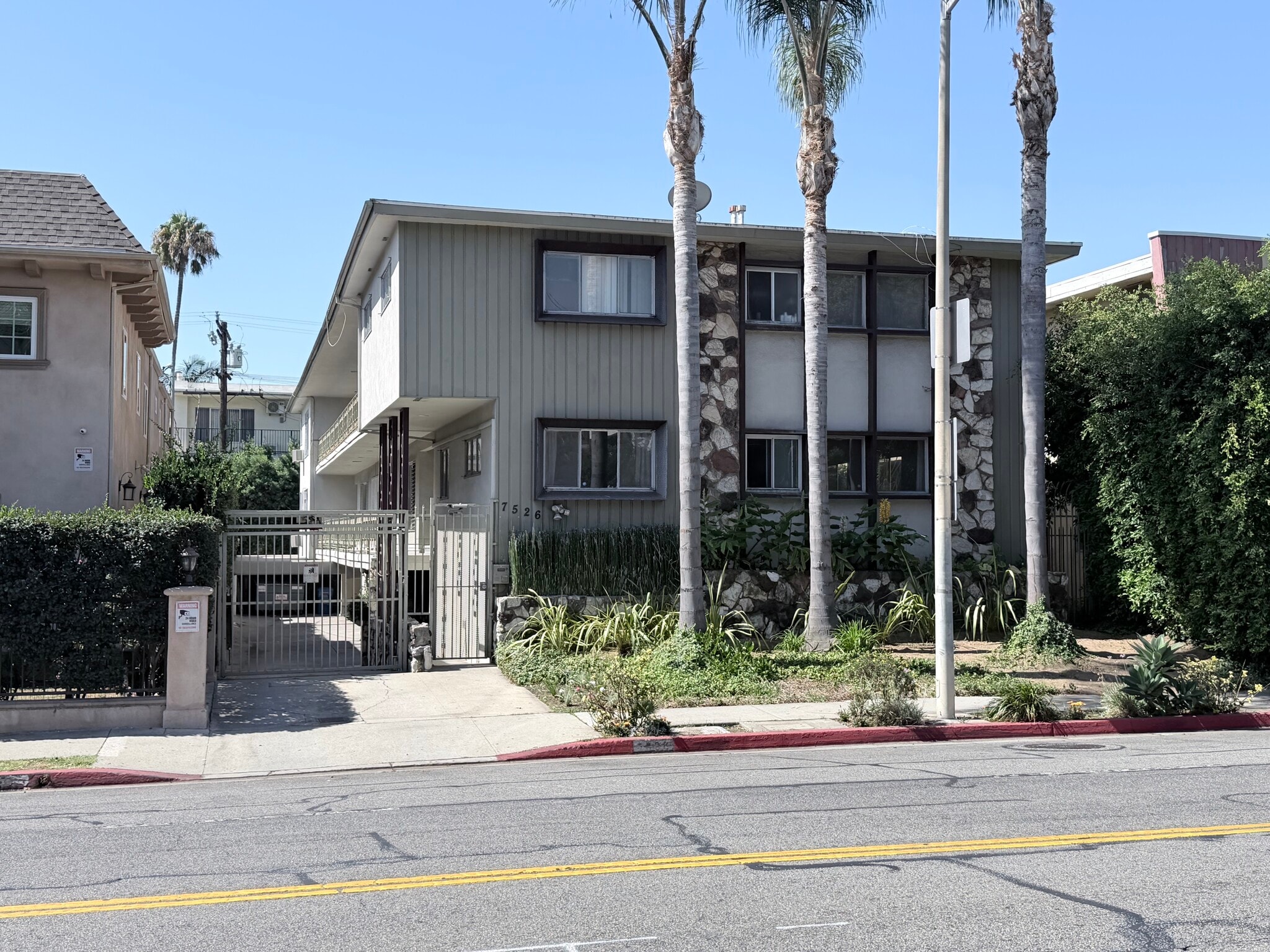 7526 Fountain Ave, West Hollywood, CA for sale Primary Photo- Image 1 of 9