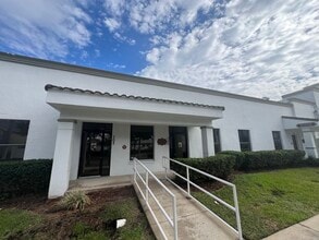 2111 W Swann Ave, Tampa, FL for lease Interior Photo- Image 1 of 17