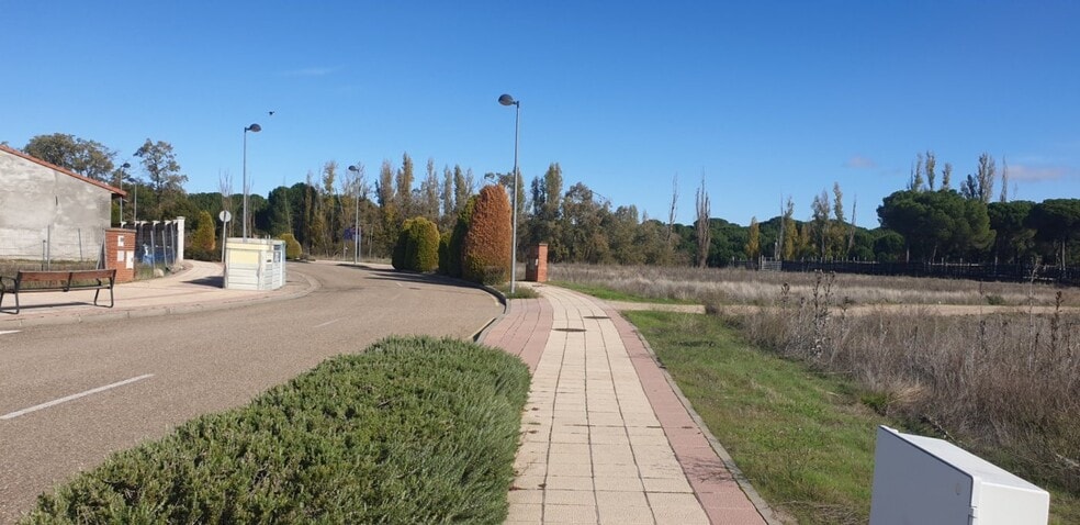 Land in Aldeamayor de San Martín, Valladolid for sale - Primary Photo - Image 1 of 25
