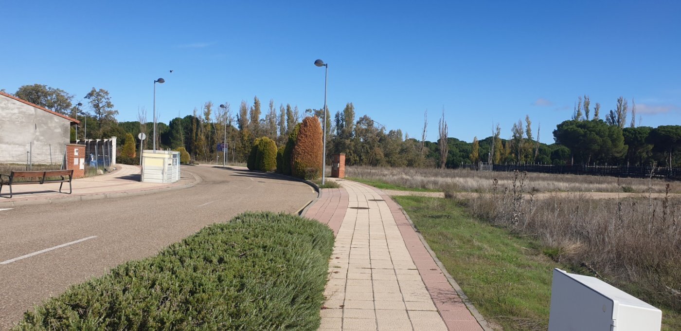 Terrain dans Aldeamayor de San Martín, Valladolid à vendre Photo principale- Image 1 de 26