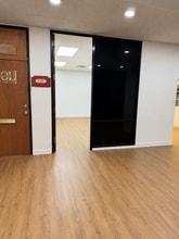 138 S Rosemont Rd, Virginia Beach, VA for lease Interior Photo- Image 1 of 5