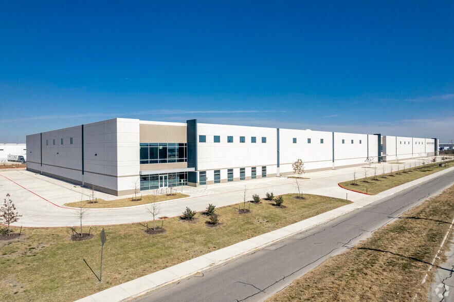 1727 Cornerway Blvd, San Antonio, TX for lease - Primary Photo - Image 1 of 13
