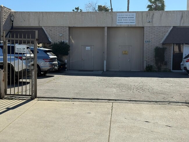 More details for 16122-16124 Leadwell St, Van Nuys, CA - Flex for Lease