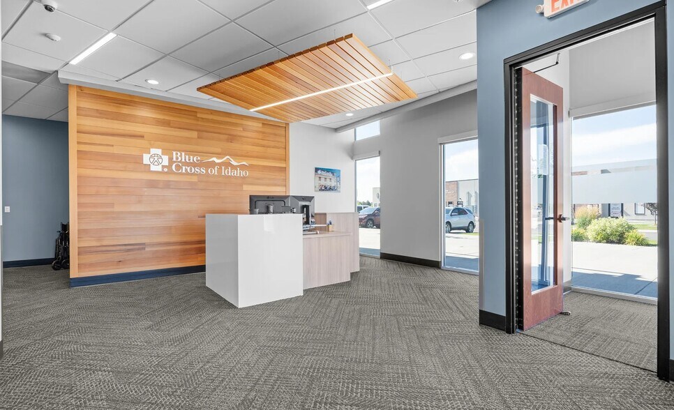 3630 S 25th E, Idaho Falls, ID à louer - Photo du bâtiment - Image 3 de 13