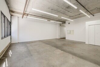 433 Rue Chabanel O, Montréal, QC for lease Building Photo- Image 1 of 9