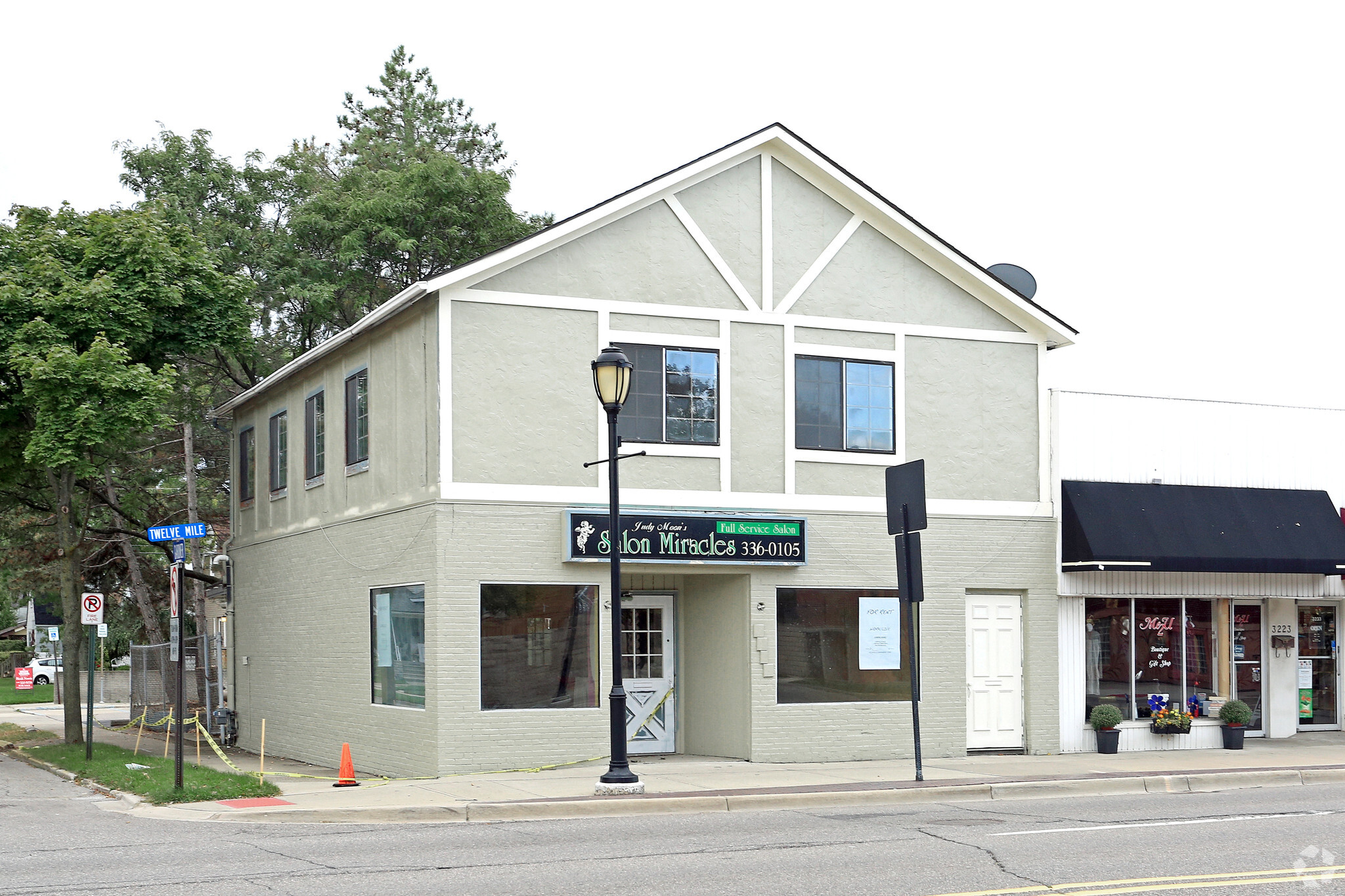 3209 W 12 Mile Rd, Berkley, MI for sale Primary Photo- Image 1 of 1