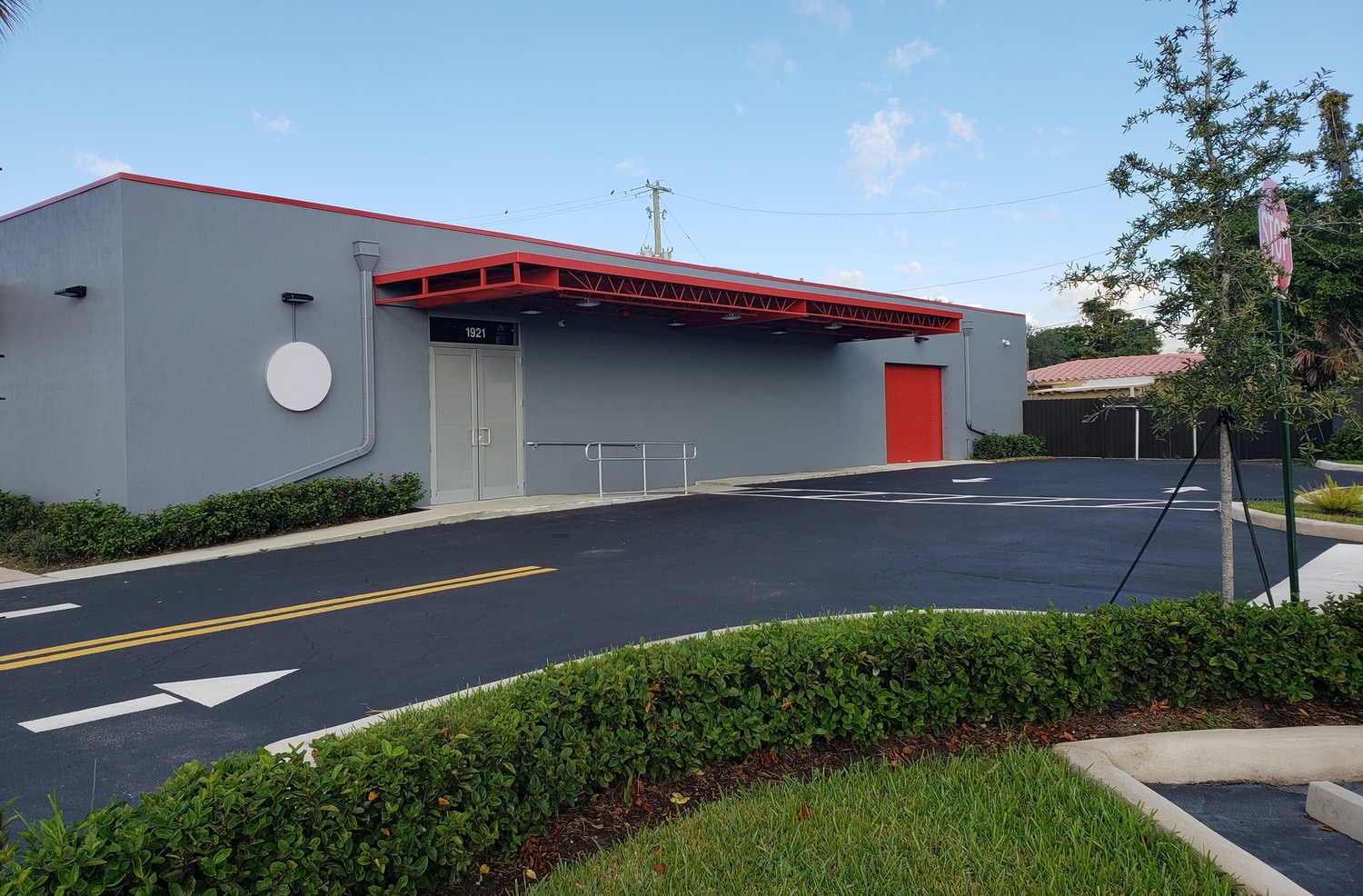 1921 Pembroke Rd, Hollywood, FL for lease Building Photo- Image 1 of 26