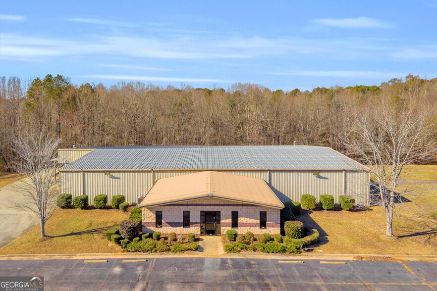 1957 Clary Connector, Toccoa, GA for sale - Building Photo - Image 3 of 24