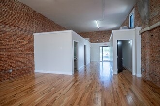 3-9 S Main St, Jeffersonville, OH for lease Interior Photo- Image 1 of 5