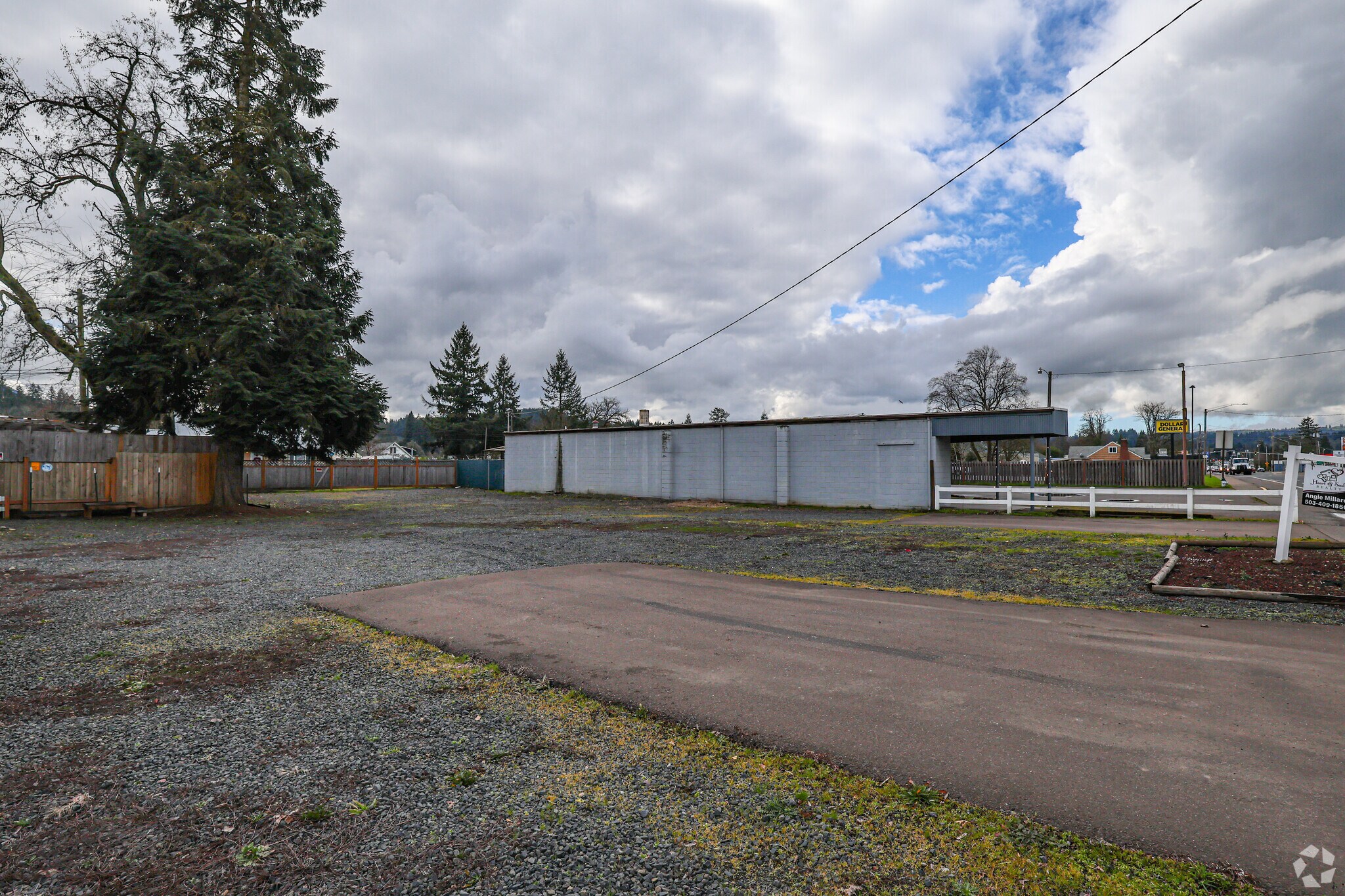 2123 Main St, Sweet Home, OR for sale Primary Photo- Image 1 of 4