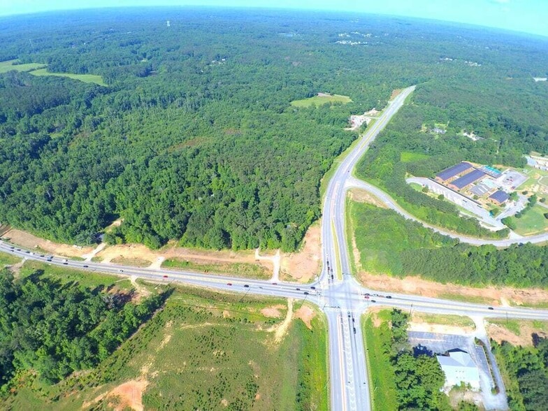 2598 Hiram Douglasville Hwy, Hiram, GA for sale - Building Photo - Image 3 of 13